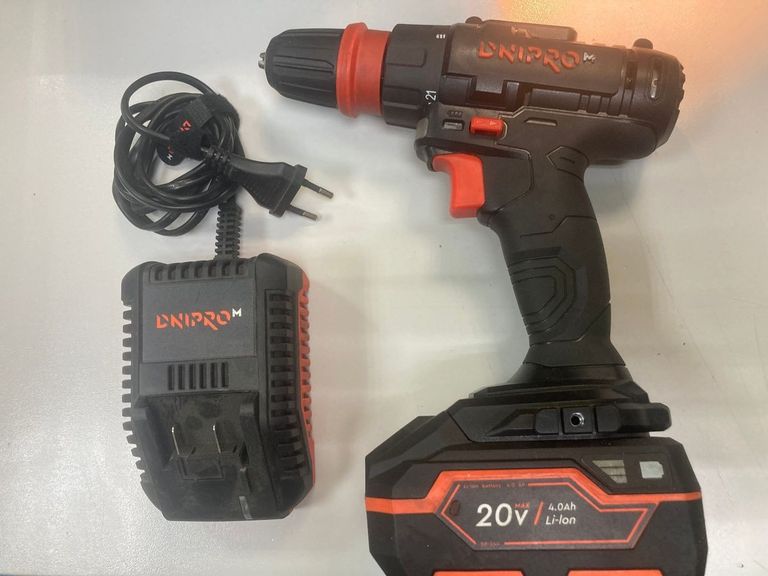 Купити Dnipro-M cd-218q 1акб 4ah зп Б/У