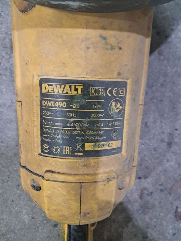 Дешиво Dewalt dwe490qs с ломбарда