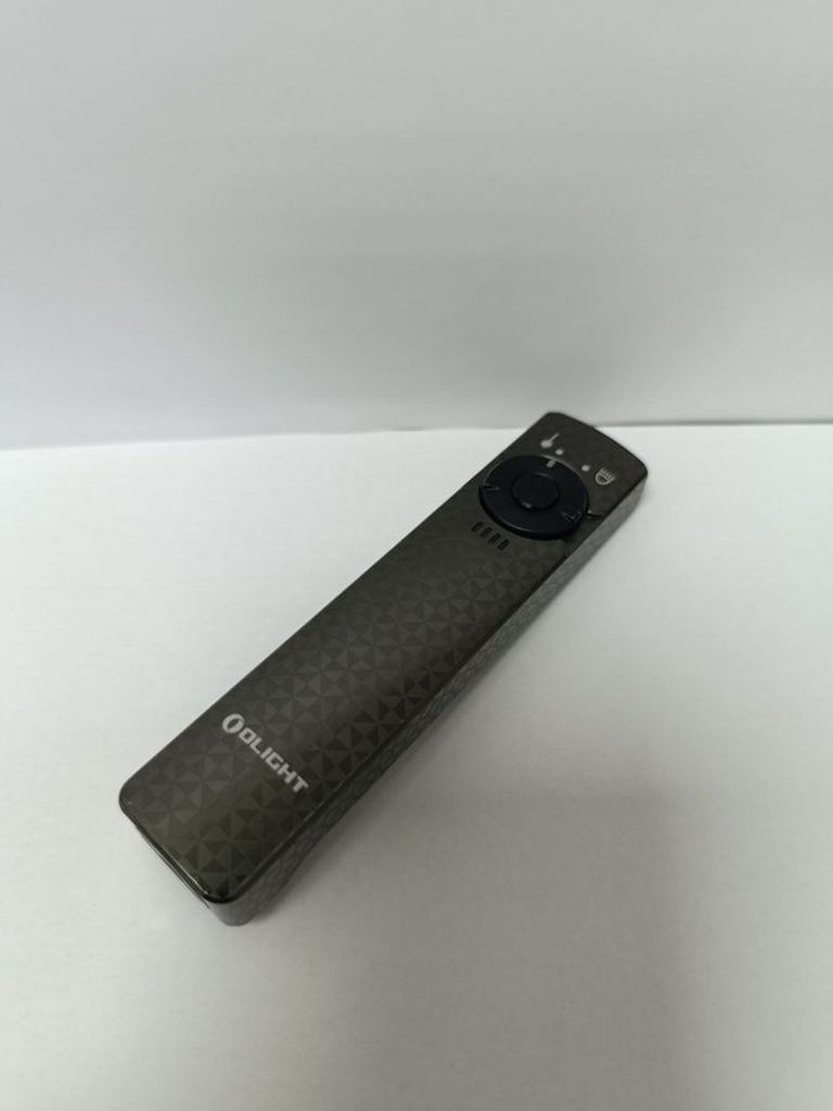 Дешево Olight Arkfeld Pro Class 3R CW Racing Stripes (0.0000.0910) з ломбарду