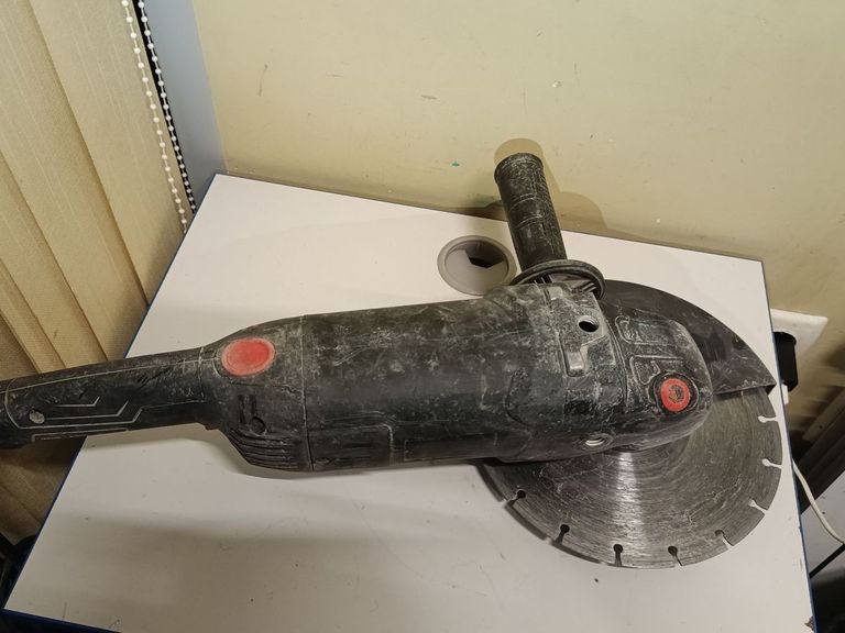 Розпродаж Dnipro-M без моделі, продавець Техноскарб