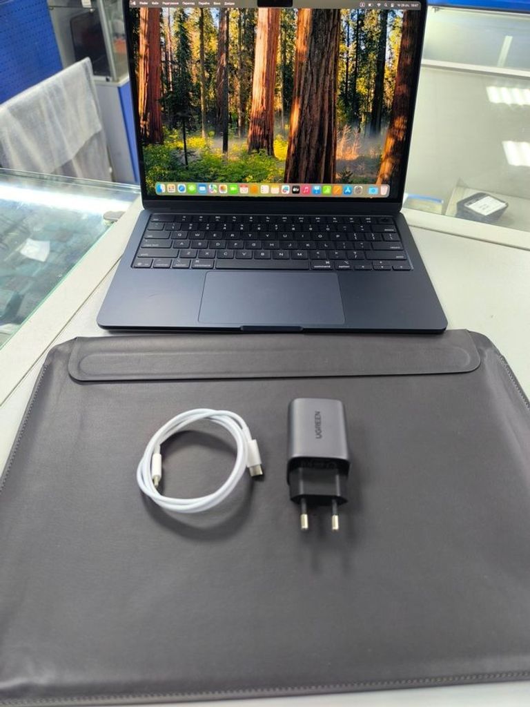 Объявление Apple macbook air 13,6" 2025 mc6t4 / apple m4/ 8 core gpu/ ram 16gb/ ssd 256gb/ a3240 Б/У