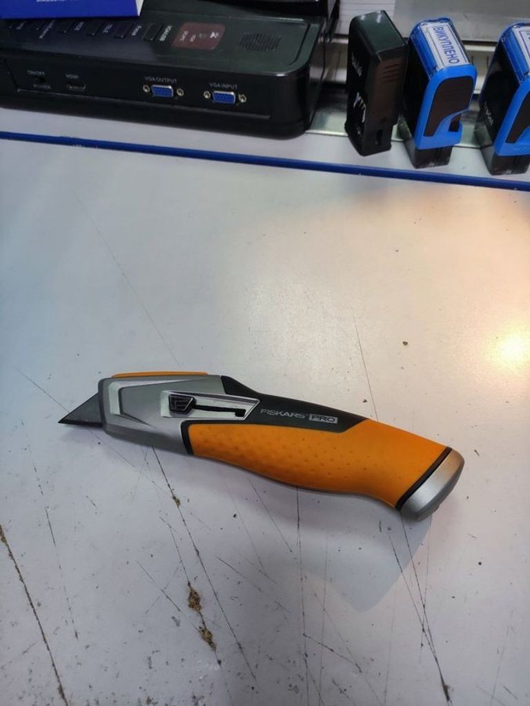Купити Fiskars Pro carbonmax Б/У