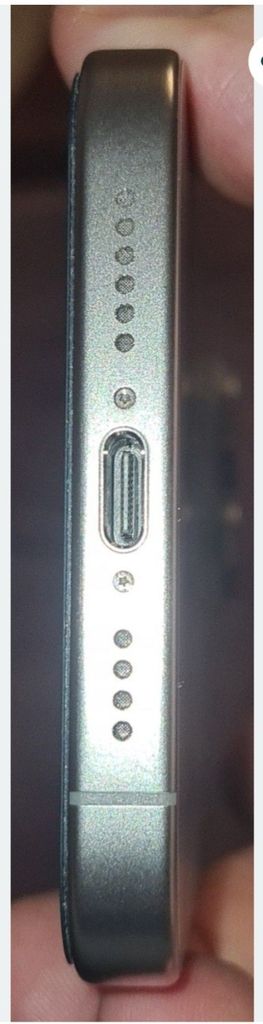 Дешево Apple iPhone 15 Pro Max 256GB Natural Titanium (MU793) з ломбарду