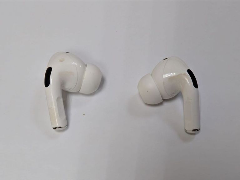 Оголошення Apple airpods pro 2nd generation Б/У