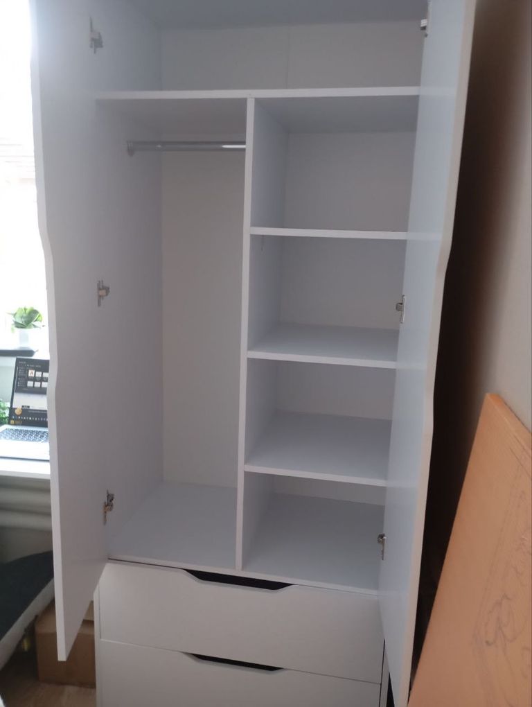 Объявление Cupboard біла з штангою Б/У