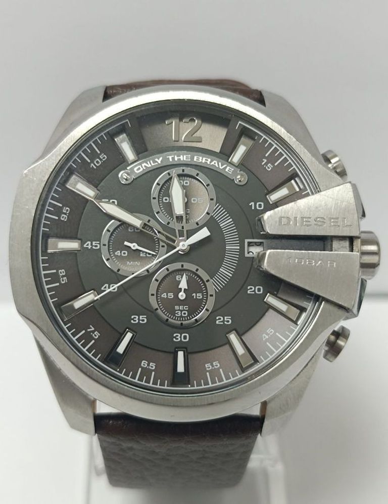 Купити Diesel DZ4290 Б/У