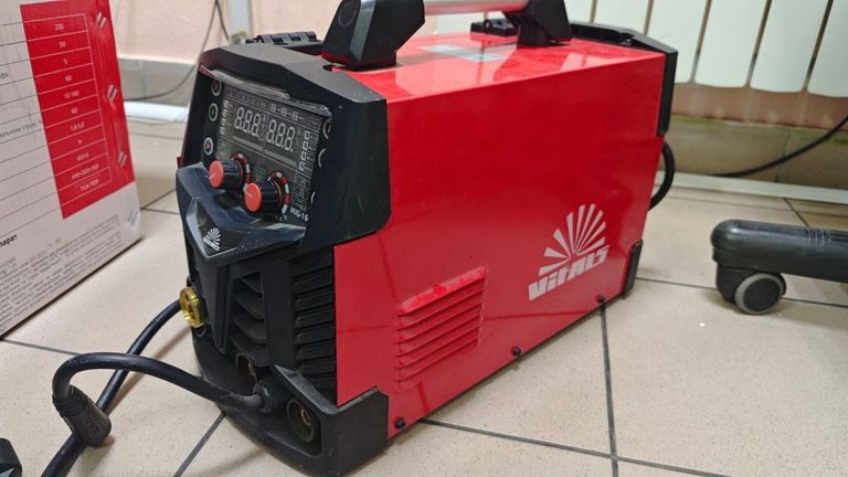 Дешево Vitals mig-1600 s з ломбарду