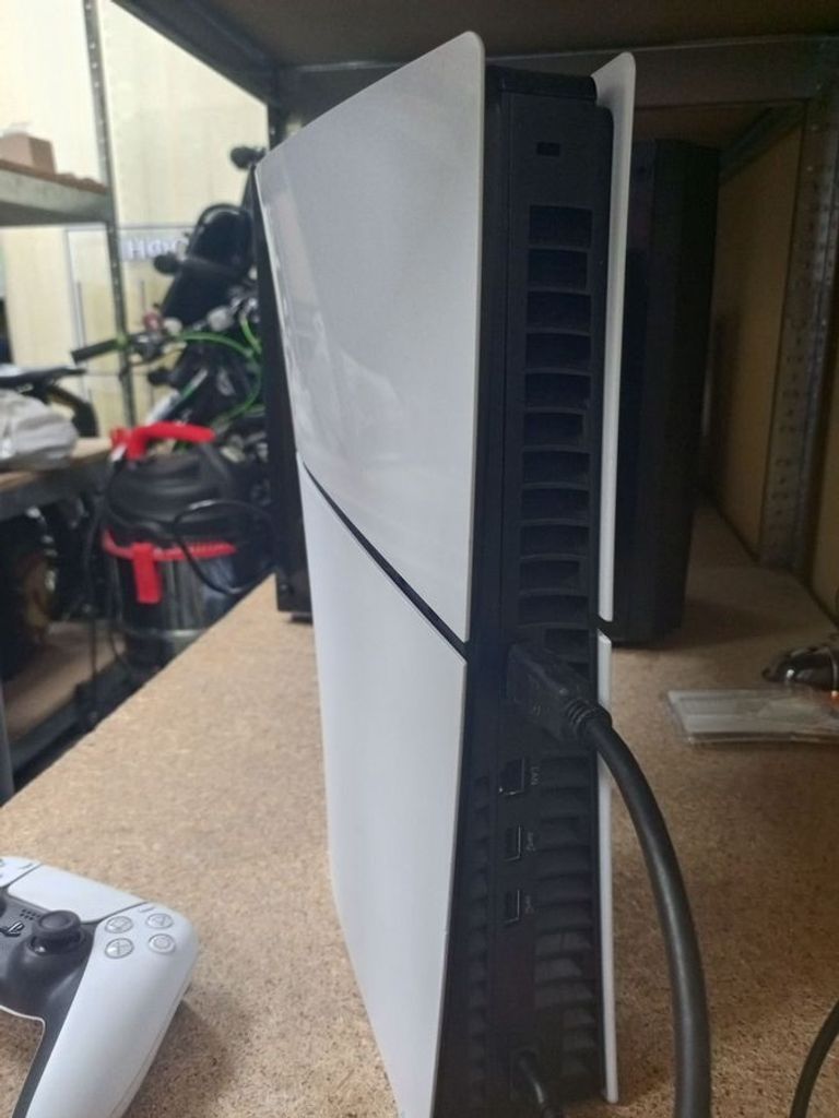 Дешиво Sony PlayStation 5 Slim Digital Edition 1TB с ломбарда