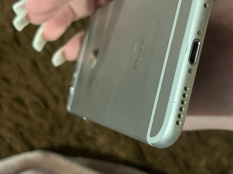 Дешево Apple iphone 6s 64gb з ломбарду