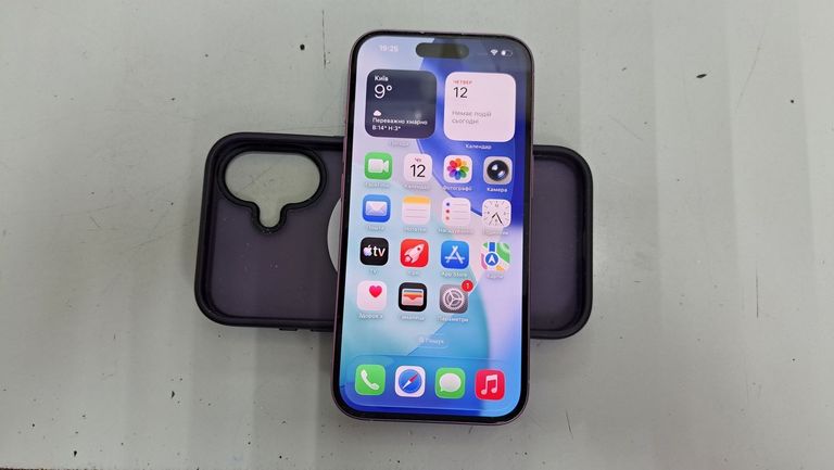 Купити Apple iphone 16 256gb Б/У