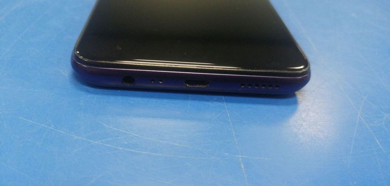 Дешево Realme 5 3/64gb з ломбарду