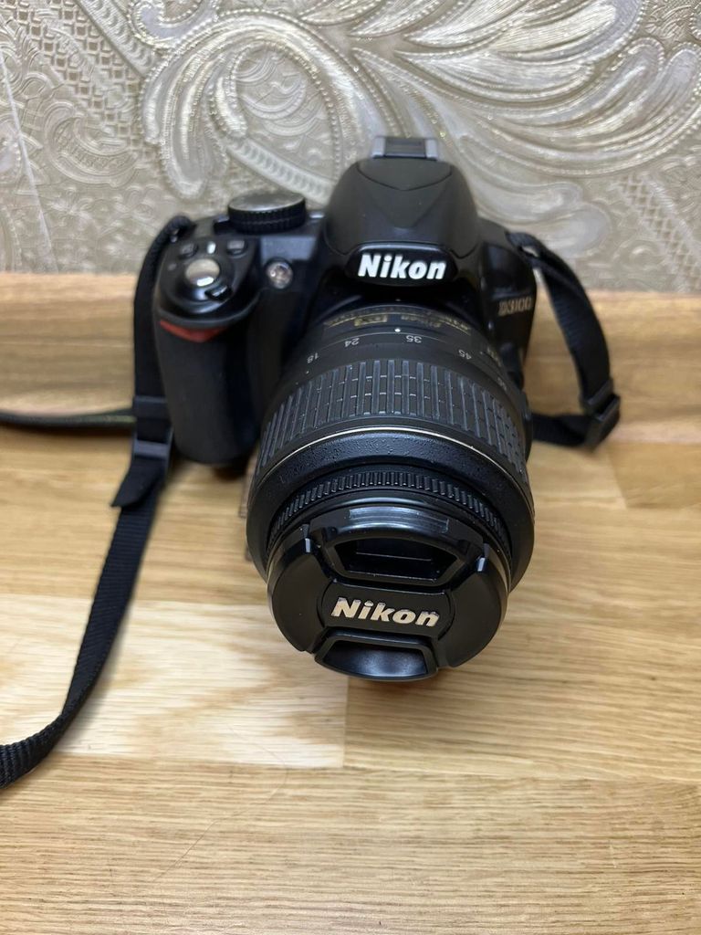 Дешиво Nikon d3100 nikon nikkor af-s 18-55mm f/3.5-5.6g vr dx с ломбарда
