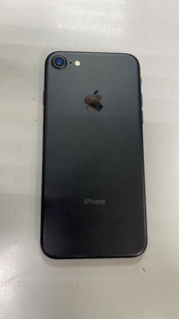 Розпродаж Apple iphone 7 32gb, продавець Техноскарб