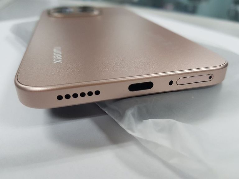 Дешево Xiaomi 15t 12/512gb з ломбарду