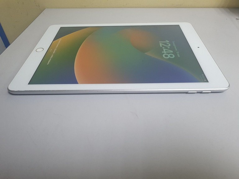 Объявление Apple ipad 5 wifi 32gb Б/У