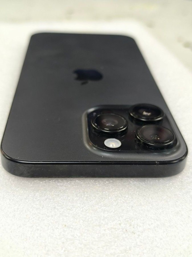 Оголошення Apple iphone 16 pro max 256gb Б/У