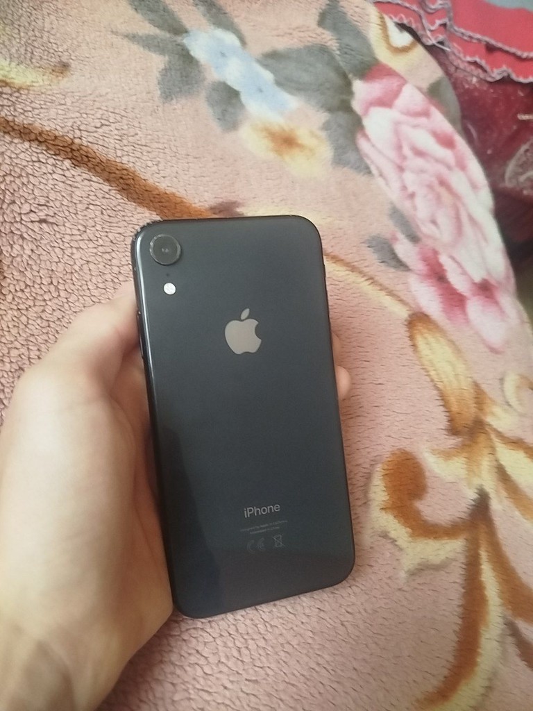 Купить Apple iPhone XR 64GB Black (MRY42) Б/У