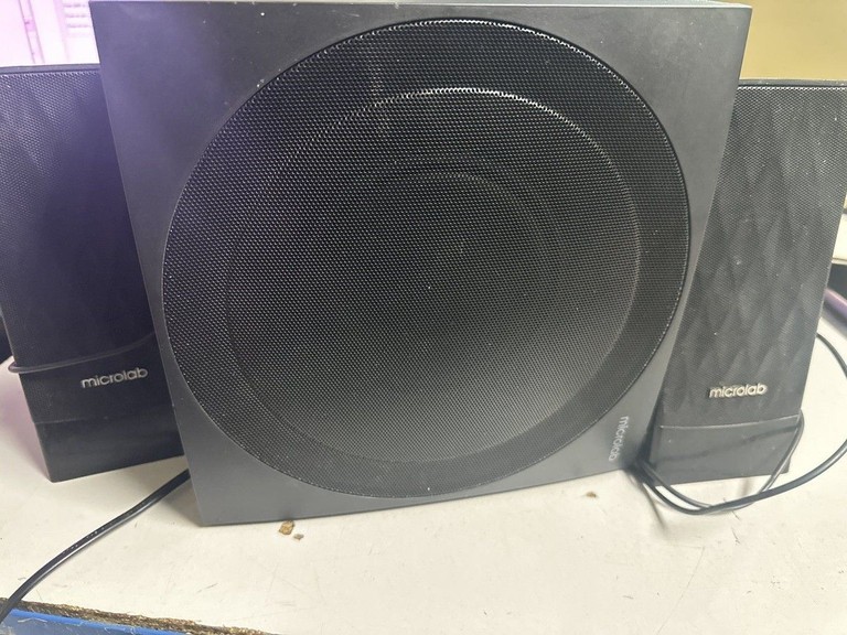 Дешиво Microlab M-300U Black с ломбарда