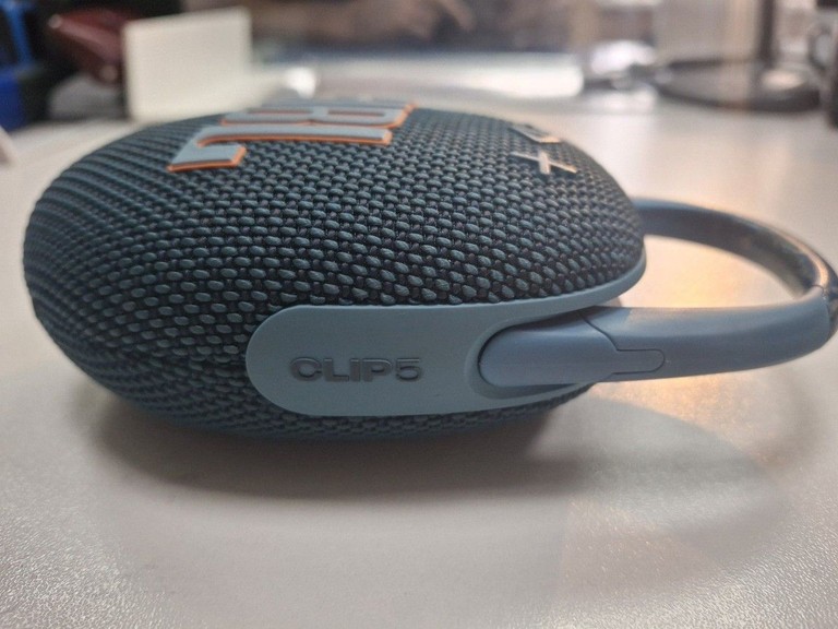 Дешево Jbl clip 5 з ломбарду