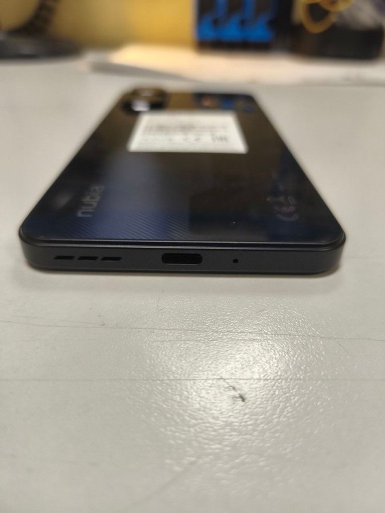 Дешево Zte Nubia Neo 3 5G 8/256GB Shadow Black з ломбарду