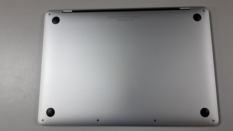 Оголошення Apple a1708 /macbook pro 13,3" core i5 2,3ghz/ram8gb/ssd 256gb/intel iris plus graphics 640 Б/У