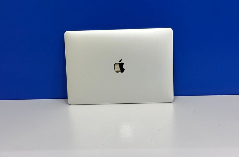 Объявление Apple macbook air 13" 2020 a2179 core i3 1,1ghz/ram8gb/ssd256gb/intel iris plus graphics Б/У