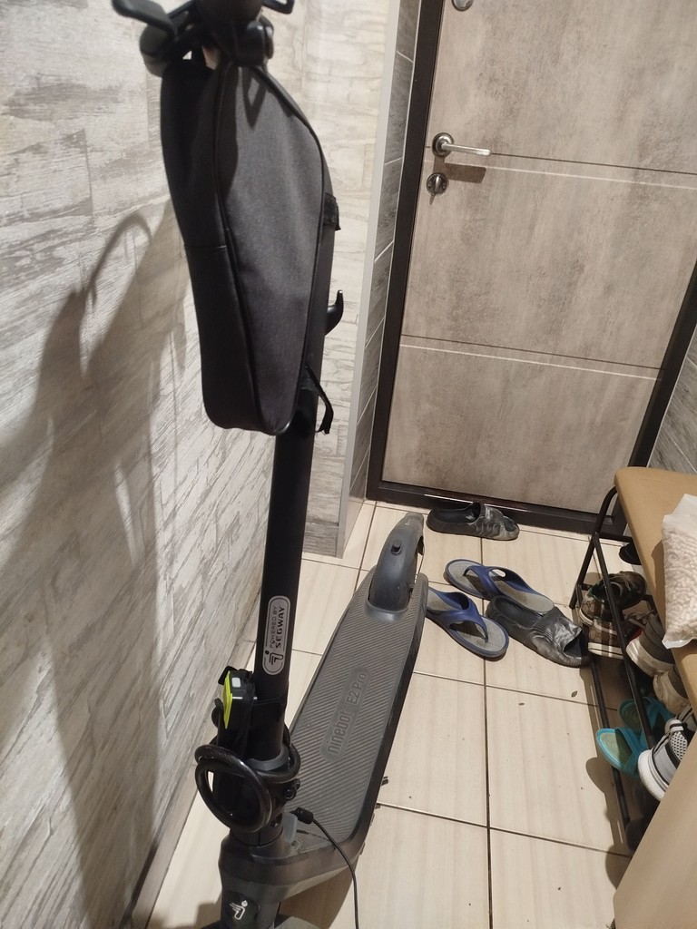 Купити Ninebot SEGWAY E2 Pro Б/У