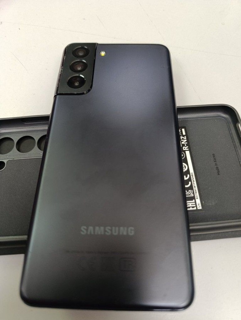 Дешиво Samsung galaxy s21 5g 8/256gb с ломбарда