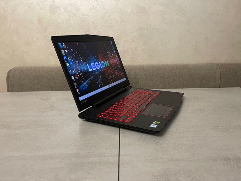 Дешево Lenovo Legion Y520-15IKBN, 15.6" з ломбарду
