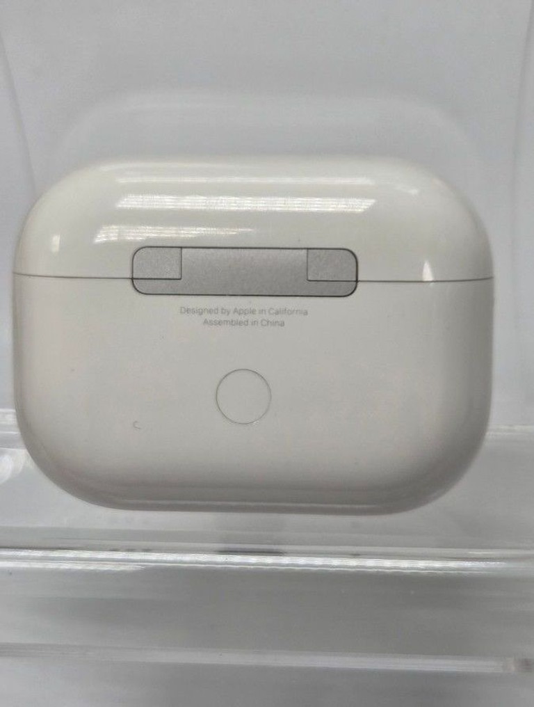Оголошення Apple airpods pro 2nd generation with magsafe charging case usb-c Б/У