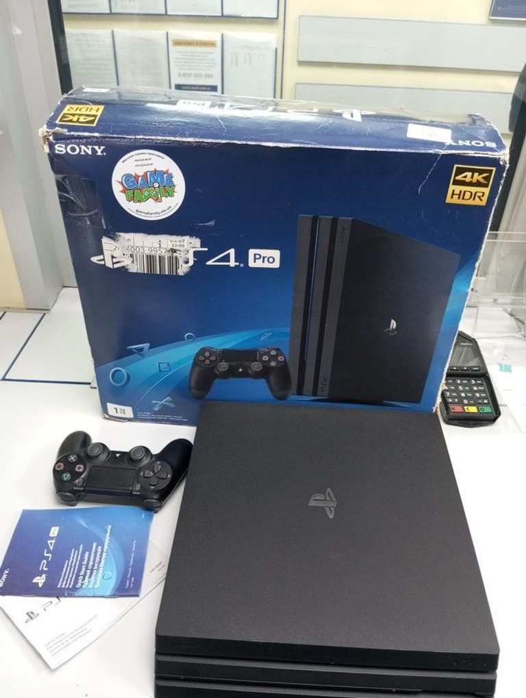 Купити Sony playstation 4 pro 1tb Б/У