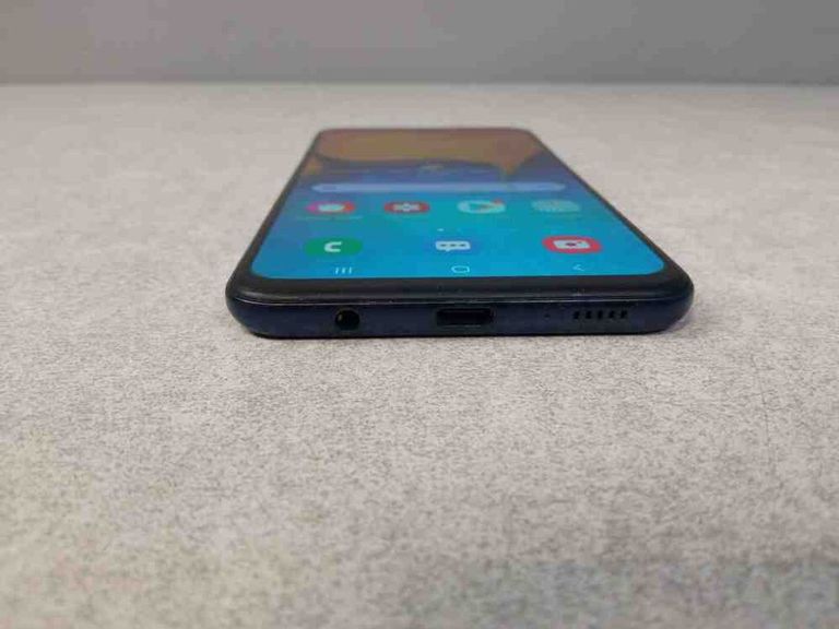 Samsung Galaxy A20 2019 SM-A205F 3/32GB Red (SM-A205FZRV) Код:2000003245727. Зображення 7
