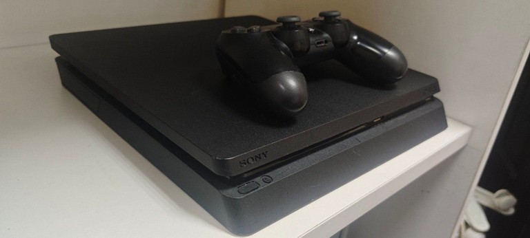 Оголошення Sony playstation 4 slim 500gb Б/У
