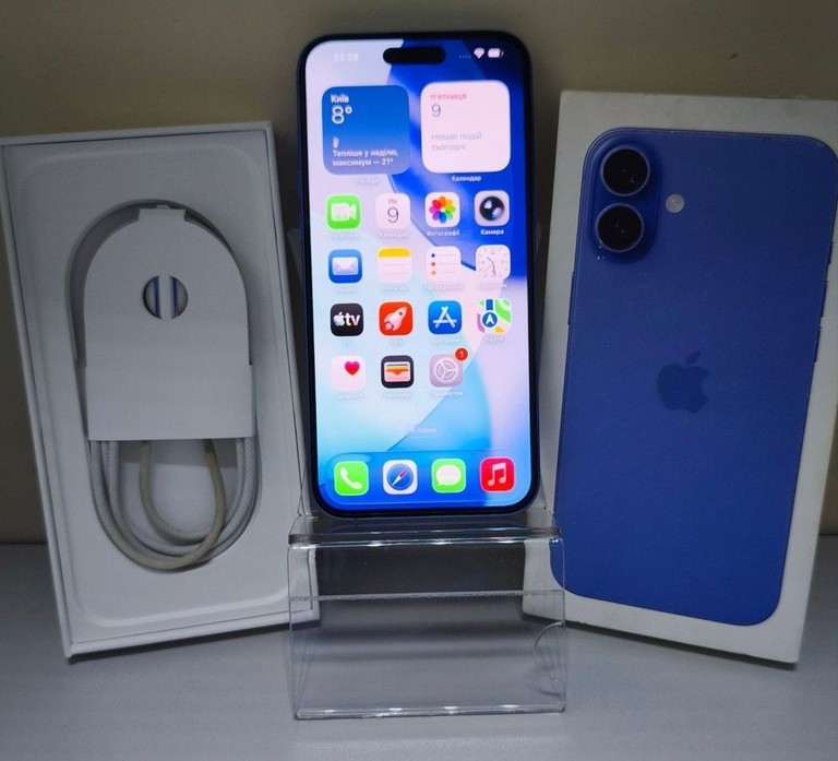 Купить Apple iphone 16 plus 128gb Б/У