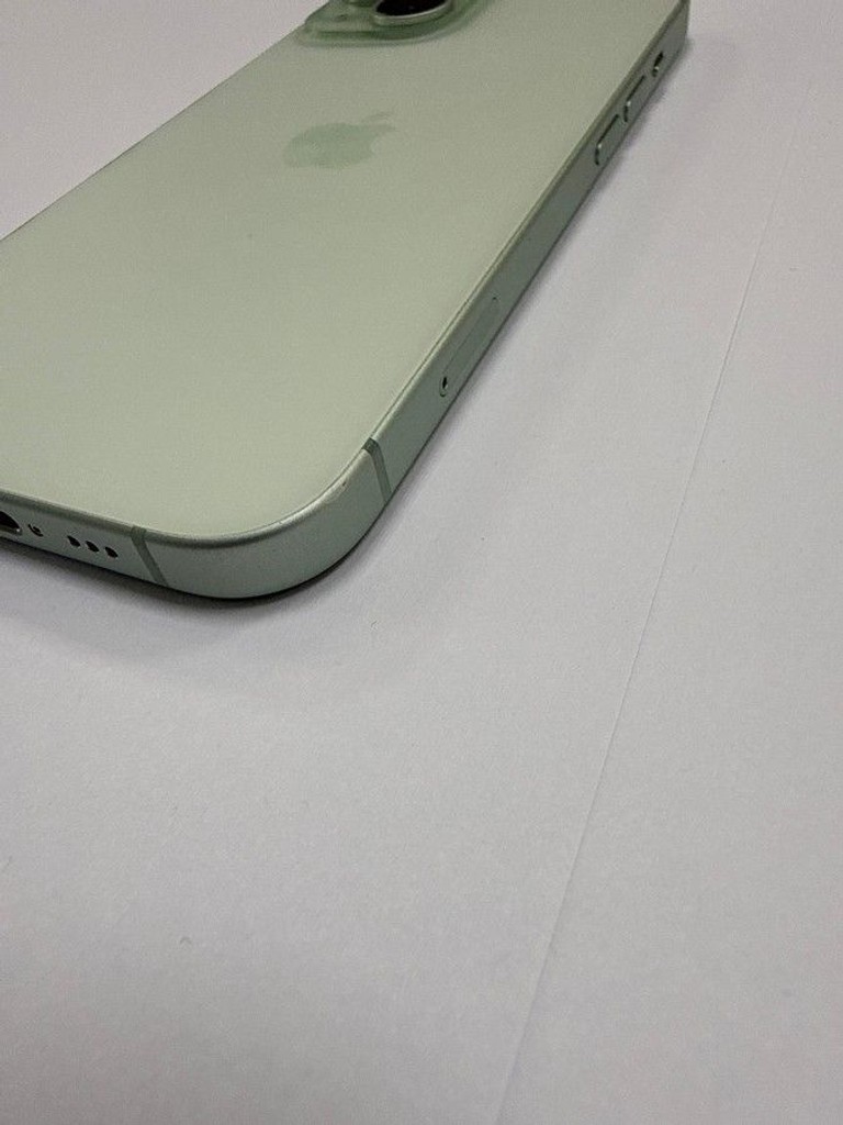Apple iPhone 15 128GB Green Код:01-201163516. Зображення 9