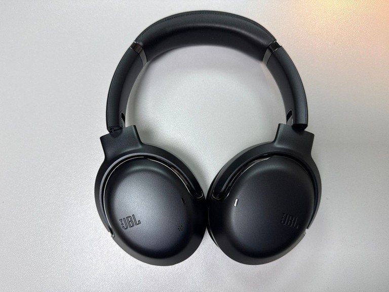 Дешево Jbl tour one m2 з ломбарду