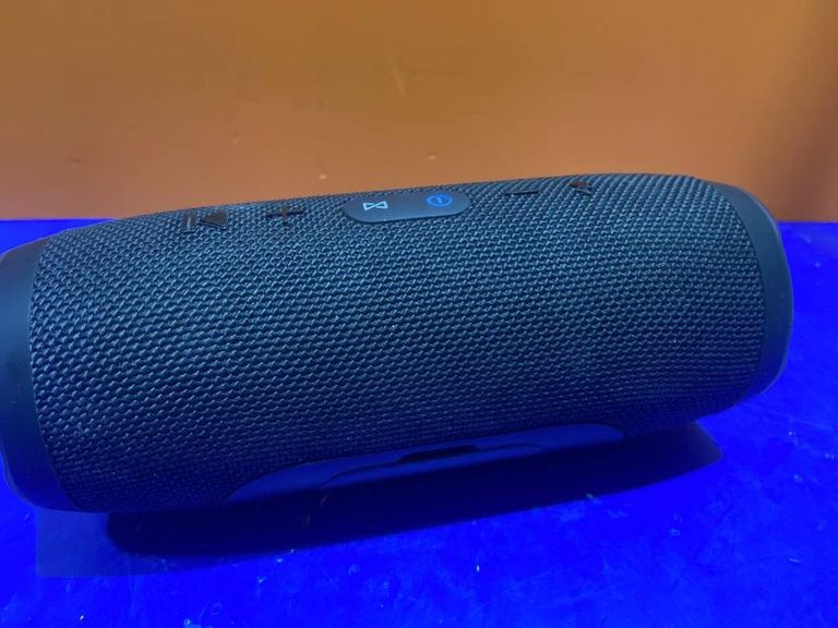 Оголошення Jbl charge 3 Б/У