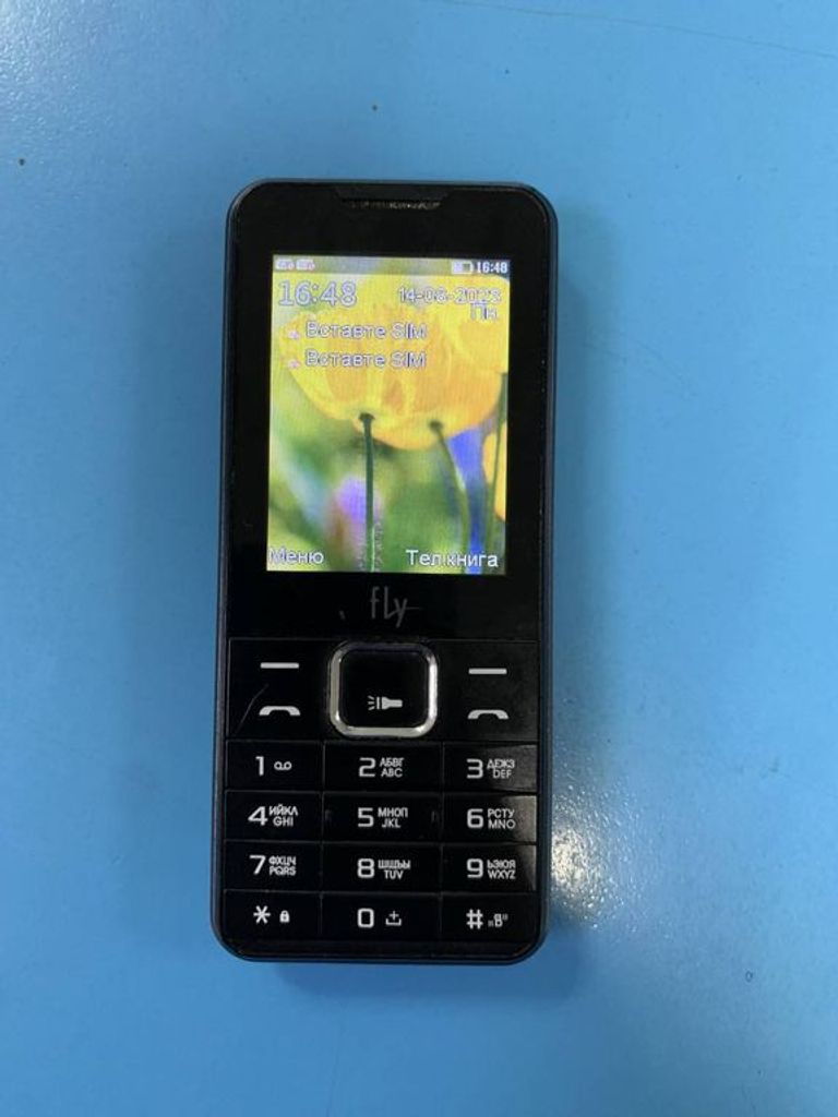 Купить Fly ff243 Б/У