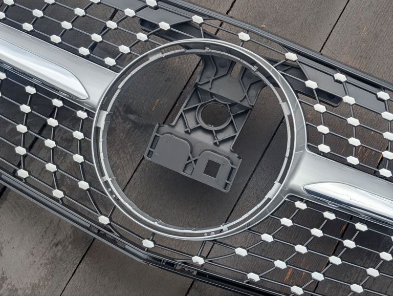 Решітка радіатора Mercedes W204 (07-14) тюнінг стиль AMG Diamond, (срібло) Нова.  Код:null. Изображение 4