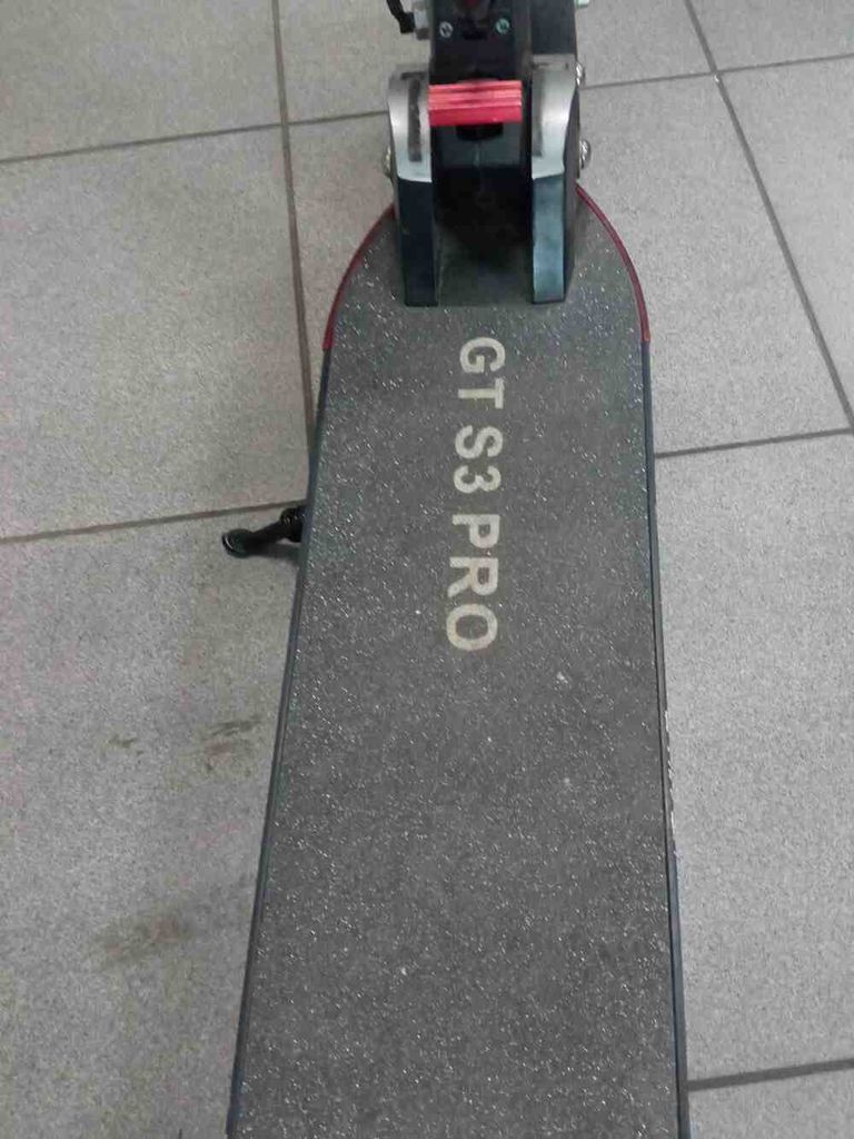 Дешиво  GT Best S3 PRO с ломбарда