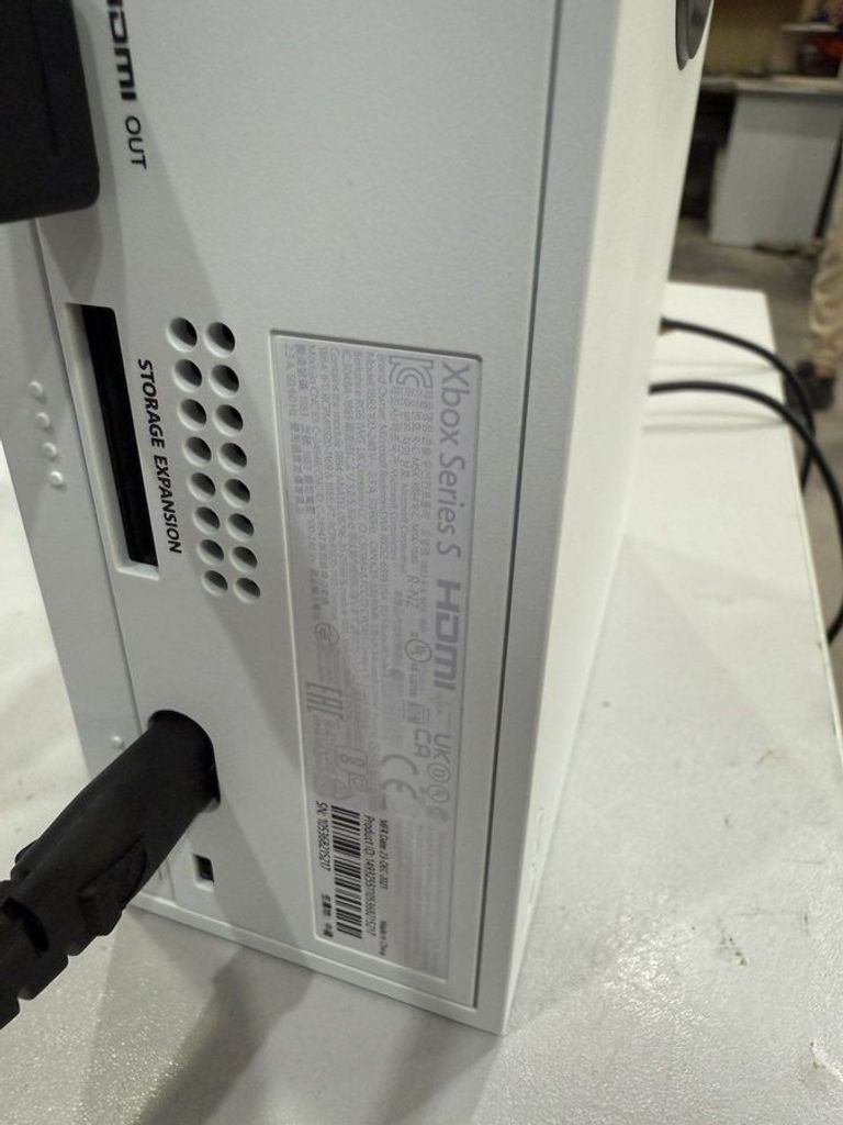 Купить Microsoft xbox series s 512gb Б/У