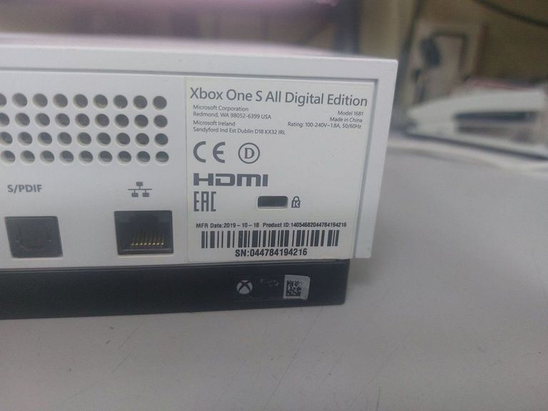 Дешево Microsoft Xbox One S 1TB з ломбарду