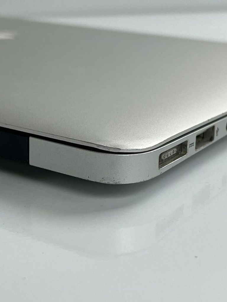 Apple macbook air a1465 екр 11.6"/ core i7 1,7ghz/ ram8gb/ ssd128gb/ intel hd graphics 5000 Код:01-200607369. Изображение 13