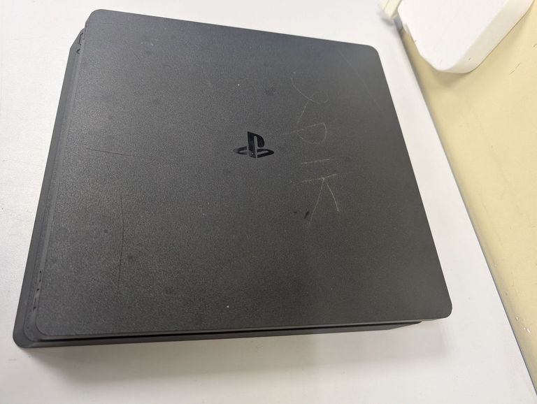 Дешиво Sony playstation 4 slim 1tb с ломбарда