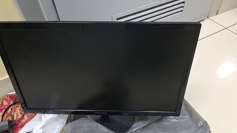Объявление Samsung s22d300n Б/У