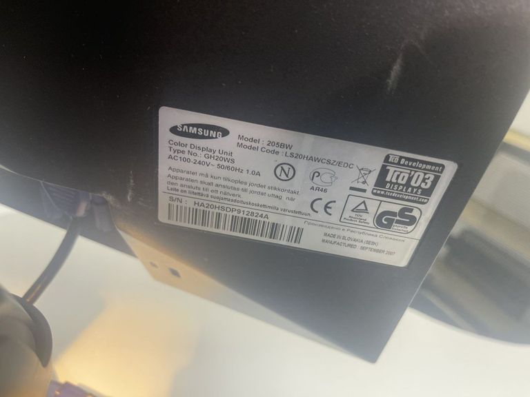 Дешиво Samsung 205bw с ломбарда