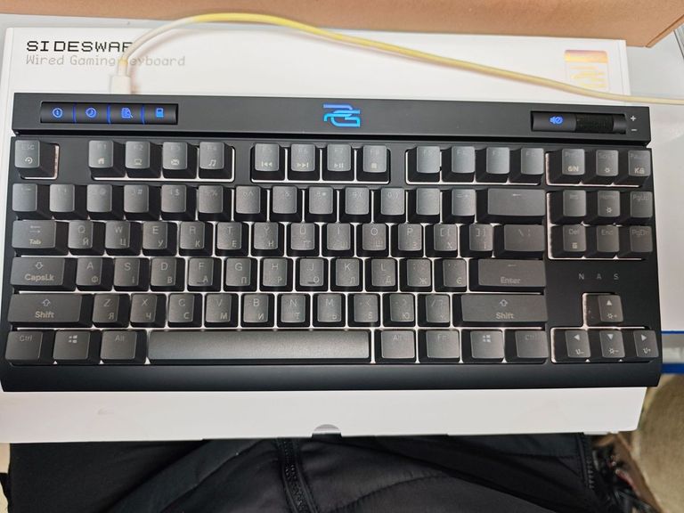 Дешево Proove gaming sideswap з ломбарду