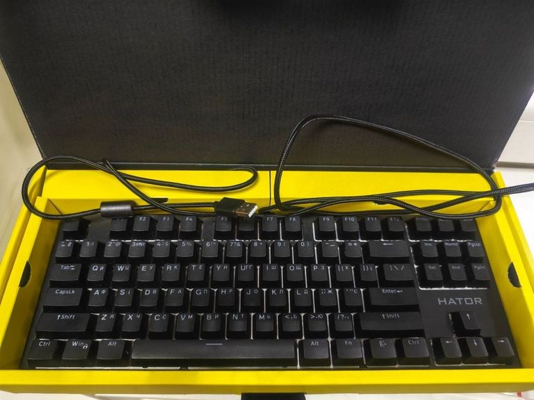 Купить Hator rockfall 2 mecha tkl htk-521 Б/У