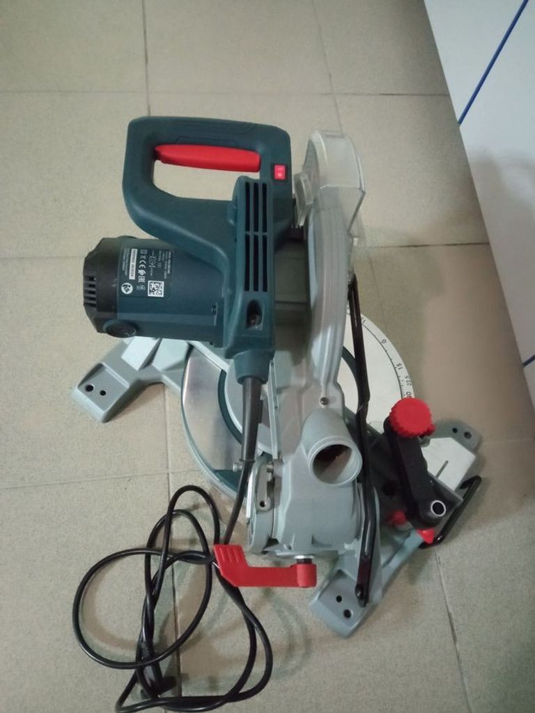 Дешево Bosch GCM 216 (0601B33000) з ломбарду