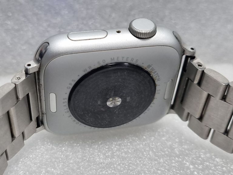 Apple watch se 2 gps + cellular 44mm starlight alu. case w. starlight s. band s/m Код:01-200778174. Зображення 6